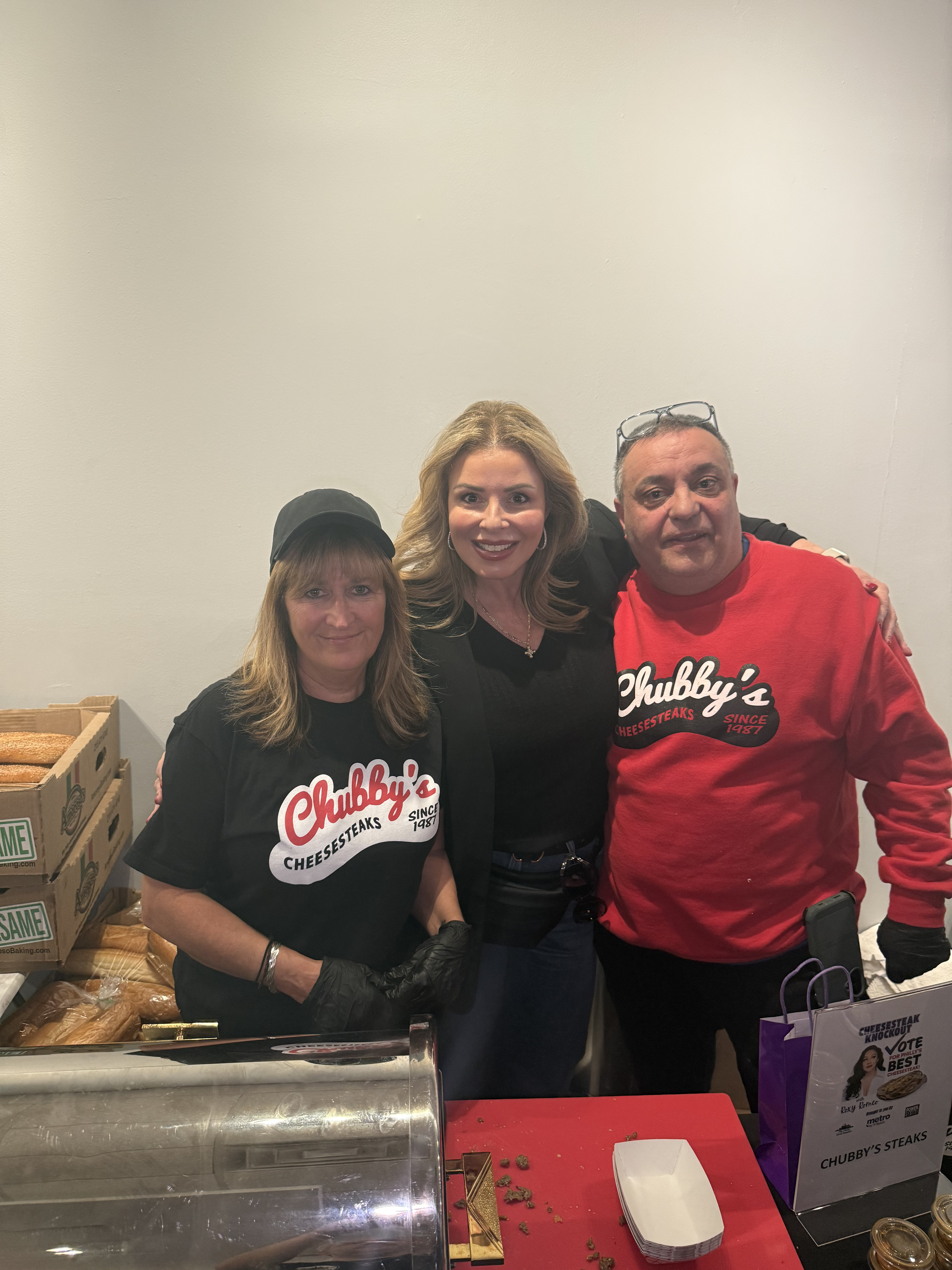 Live judging cheesesteak competition